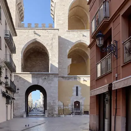 Elegante En Plaza Del Carmen F2 * Valensiya